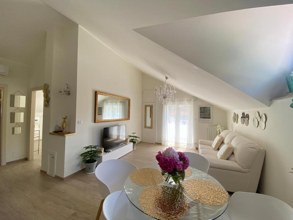 Casa Tra I Castelli Apartment San Martino Alfieri Exterior foto