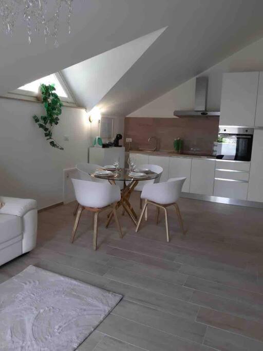 Casa Tra I Castelli Apartment San Martino Alfieri Exterior foto